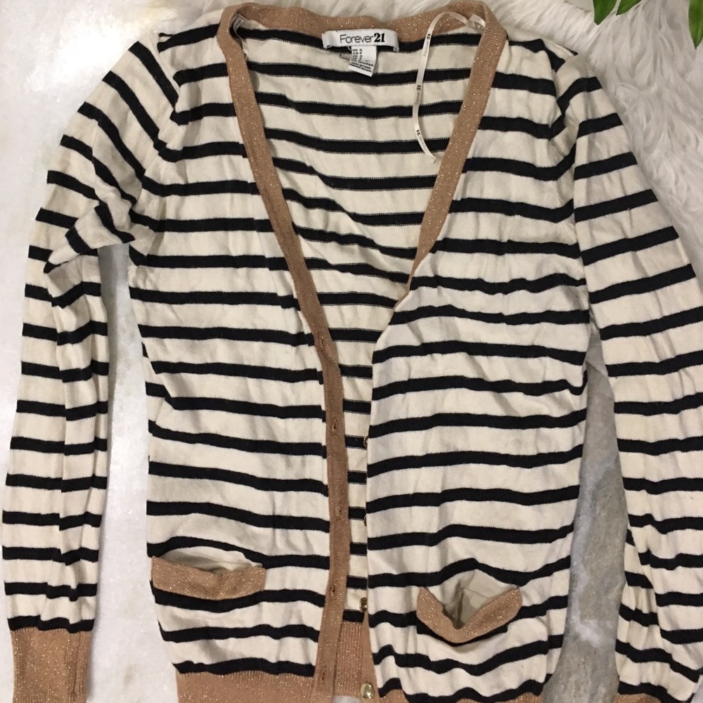 Cardigans - Picture 6 of 8